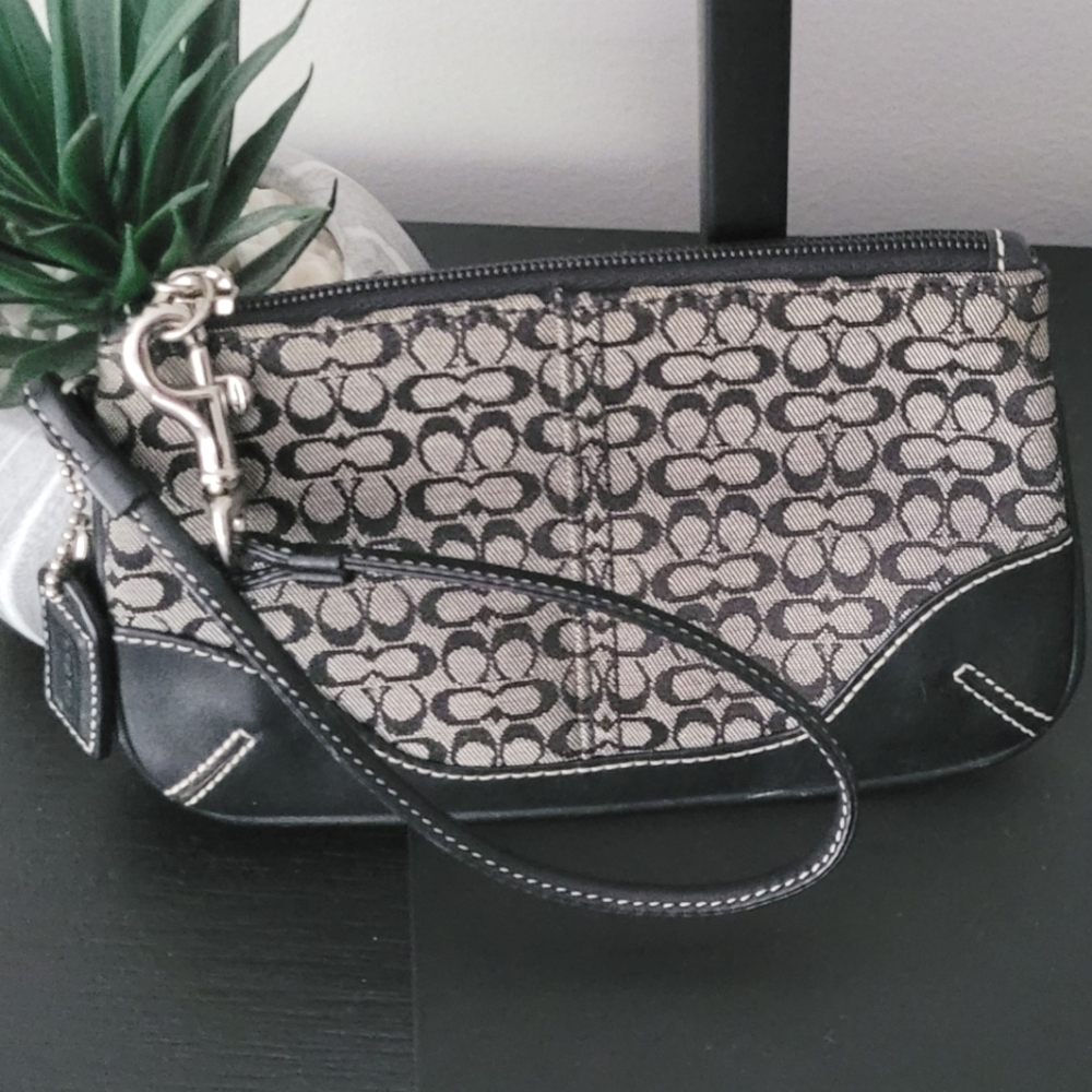 Coach Black and Gray Signature Wristlet - Picture 4 of 5
